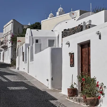 2 bedroom charming villa with outdoors jacuzzi